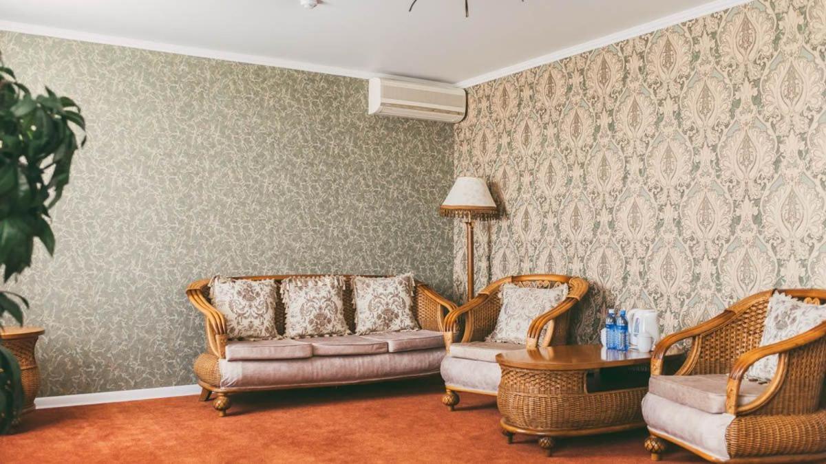 Dostyq Kokshetau Hotel Екстериор снимка