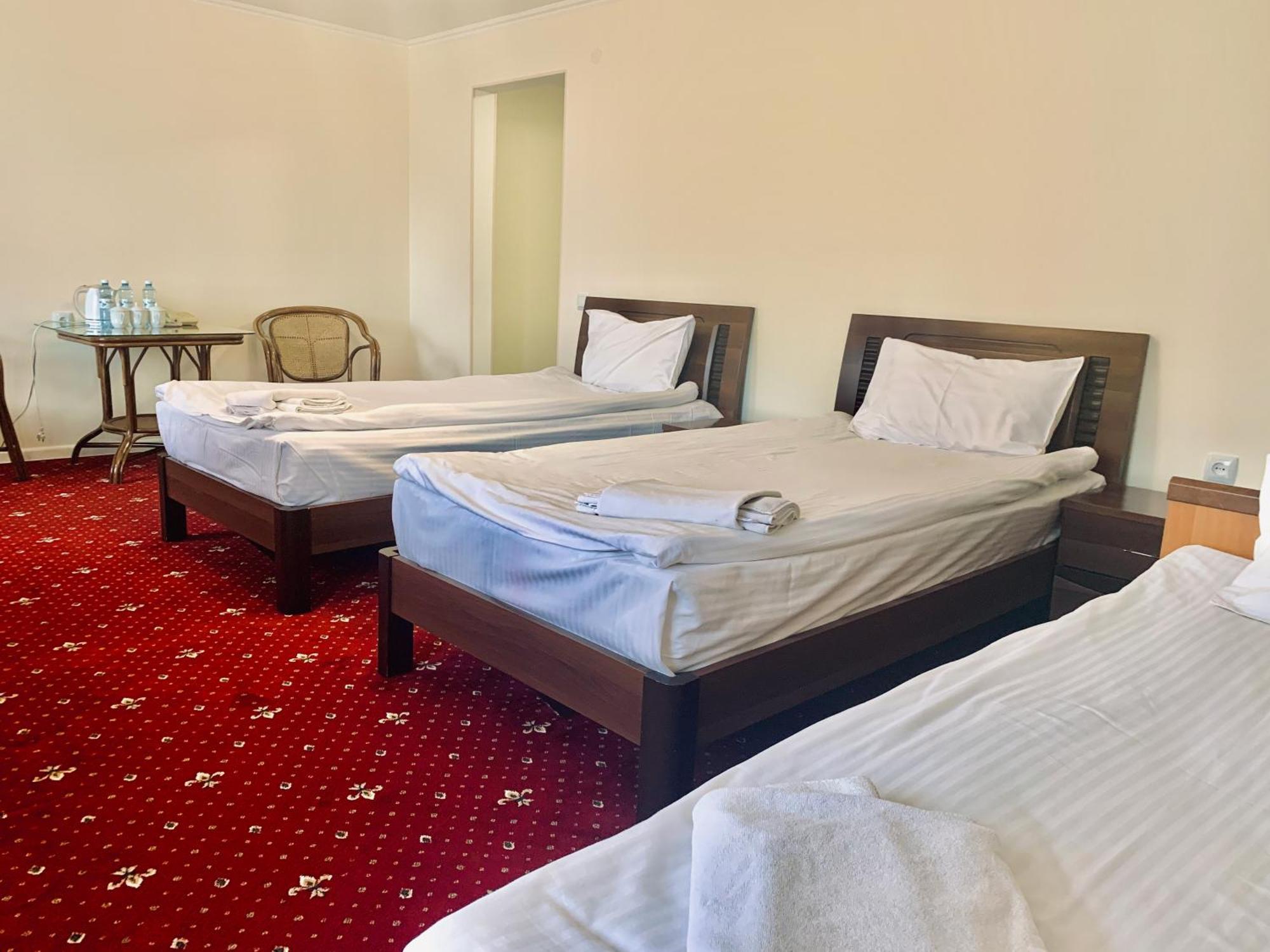 Dostyq Kokshetau Hotel Екстериор снимка